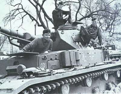 Dieter Pfeifer, tanquista de la Panzerwaffe. 2 de 2.